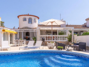 Agradable casa al canal con piscina - HISP-289-51